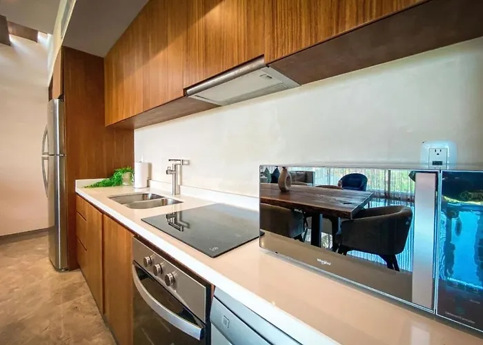 Ferienhaus Luxury Penthouse With Rooftop And Private Sky-pool
